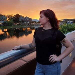 Meet your Posher, Jillian